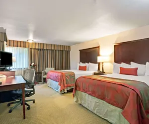 Photo 5 - Ramada by Wyndham Tukwila Southcenter