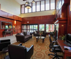Photo 3 - Ramada by Wyndham Tukwila Southcenter