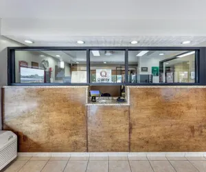 Photo 3 - Quality Inn Glasgow