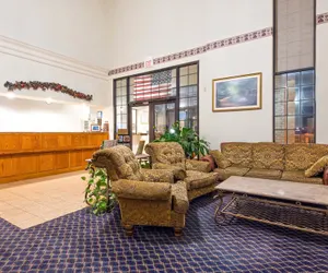 Photo 2 - Americas Best Value Inn & Suites Ft. Worth S