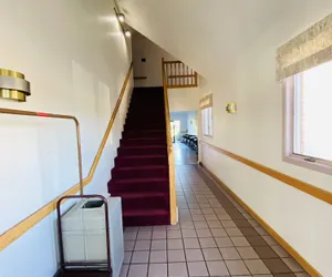Photo 4 - Fleetwood Inn & Suites