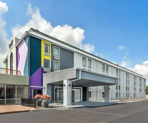 Photo 2 - Spark by Hilton Knoxville North I-75