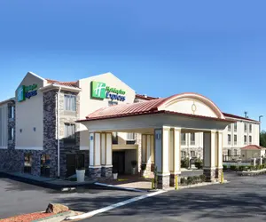 Photo 2 - Holiday Inn Express Atlanta-Stone Mountain, an IHG Hotel