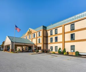 Photo 2 - Quality Inn & Suites Jefferson City