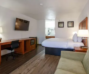 Photo 5 - The Hotel Serene Glendale Peoria, Surestay Collection by BW