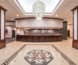 Photo 3 - Sheraton Indianapolis City Centre Hotel