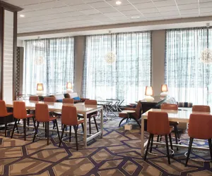 Photo 5 - Sheraton Indianapolis City Centre Hotel