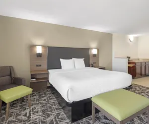 Photo 5 - Best Western Plus York Hotel & Conference Center