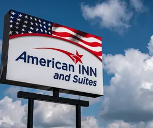 Photo 2 - American Inn & Suites Russellville