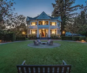 Photo 2 - White House Napa