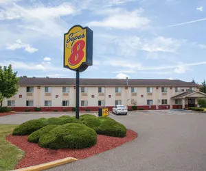 Photo 2 - Super 8 by Wyndham Sidney NY
