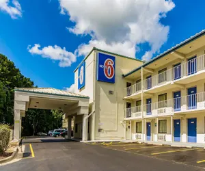 Photo 2 - Motel 6 Raleigh, NC - Cary