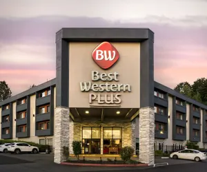 Photo 2 - Best Western Plus Renton Inn