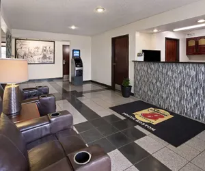 Photo 4 - Super 8 by Wyndham South Boston VA