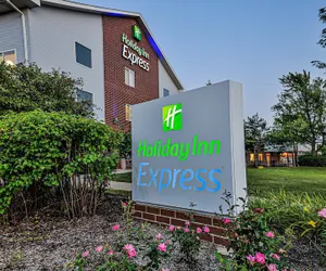 Photo 2 - Holiday Inn Express Chicago NW - Vernon Hills, an IHG Hotel