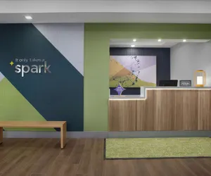 Photo 4 - Spark by Hilton Miami Doral