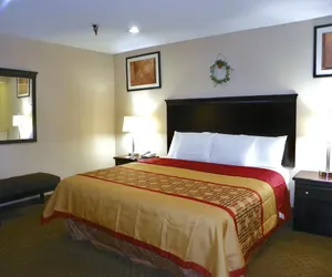 Photo 3 - Royalton Inn & Suites