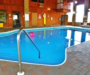 Photo 2 - Royalton Inn & Suites