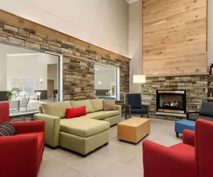 Photo 2 - Country Inn & Suites by Radisson, Platteville, WI