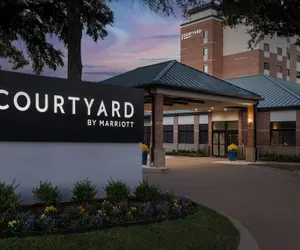 Photo 2 - Courtyard by Marriott Dallas Addison/Quorum Drive