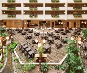 Photo 3 - Embassy Suites Lincoln