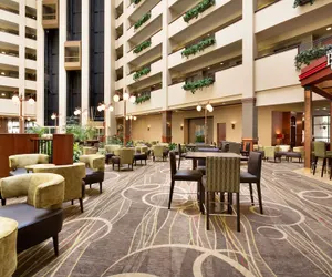 Photo 4 - Embassy Suites Lincoln