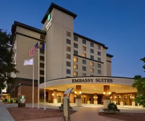 Photo 2 - Embassy Suites Lincoln