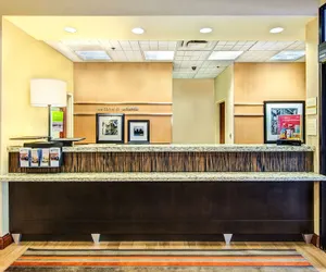 Photo 3 - Hampton Inn & Suites Atlanta Galleria