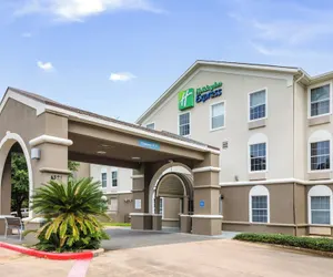 Photo 2 - Holiday Inn Express Hotel & Suites Columbus, an IHG Hotel