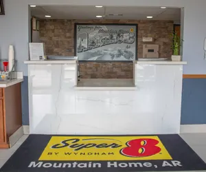 Photo 4 - Super 8 by Wyndham Mountain Home