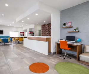 Photo 3 - Best Western El Paso Airport Entrada Hotel