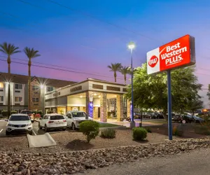 Photo 2 - Best Western Plus Yuma Foothills Inn & Suites