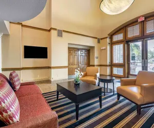 Photo 3 - Extended Stay America Select Suites - Orlando - Maitland - Summit Tower Blv