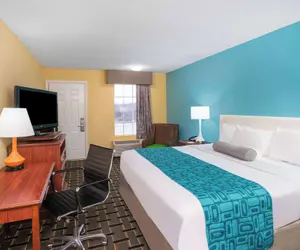 Photo 4 - Howard Johnson by Wyndham Dalton