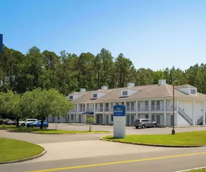 Photo 2 - Baymont by Wyndham Kingsland