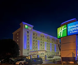 Photo 2 - Holiday Inn Express & Suites Baltimore West - Catonsville, an IHG Hotel