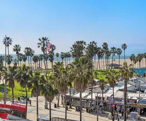 Photo 2 - Hotel Erwin Venice Beach