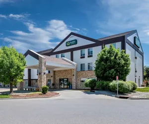 Photo 2 - Quality Inn & Suites