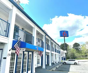 Photo 2 - Motel 6  Macon, GA – I-475