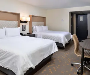 Photo 4 - Holiday Inn Hotel & Suites Overland Park - Convention Center, an IHG Hotel