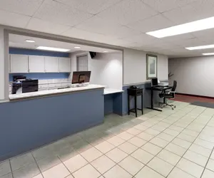 Photo 3 - Days Inn by Wyndham Mountain Home