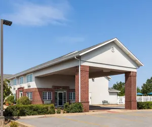 Photo 2 - Days Inn by Wyndham Mountain Home