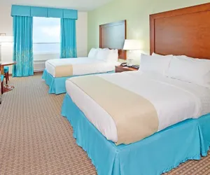 Photo 5 - Holiday Inn Resort Pensacola Beach by IHG