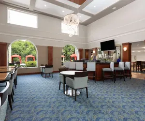 Photo 2 - Hawthorn Extended Stay by Wyndham Naples