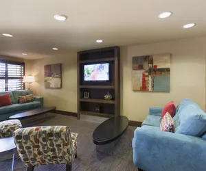 Photo 3 - staySky Suites - I Drive Orlando