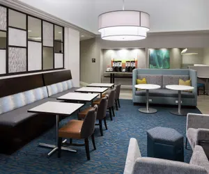 Photo 3 - Hampton Inn & Suites by Hilton Miami-Doral/Dolphin Mall