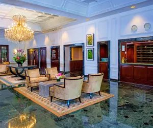 Photo 3 - Sea View Hotel, Bal Harbour, On The Ocean