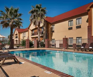 Photo 2 - Best Western Bayou Inn & Suites