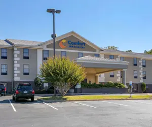 Photo 2 - Comfort Inn & Suites Hot Springs Midtown