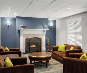 Photo 3 - Holiday Inn Express & Suites New Buffalo by IHG